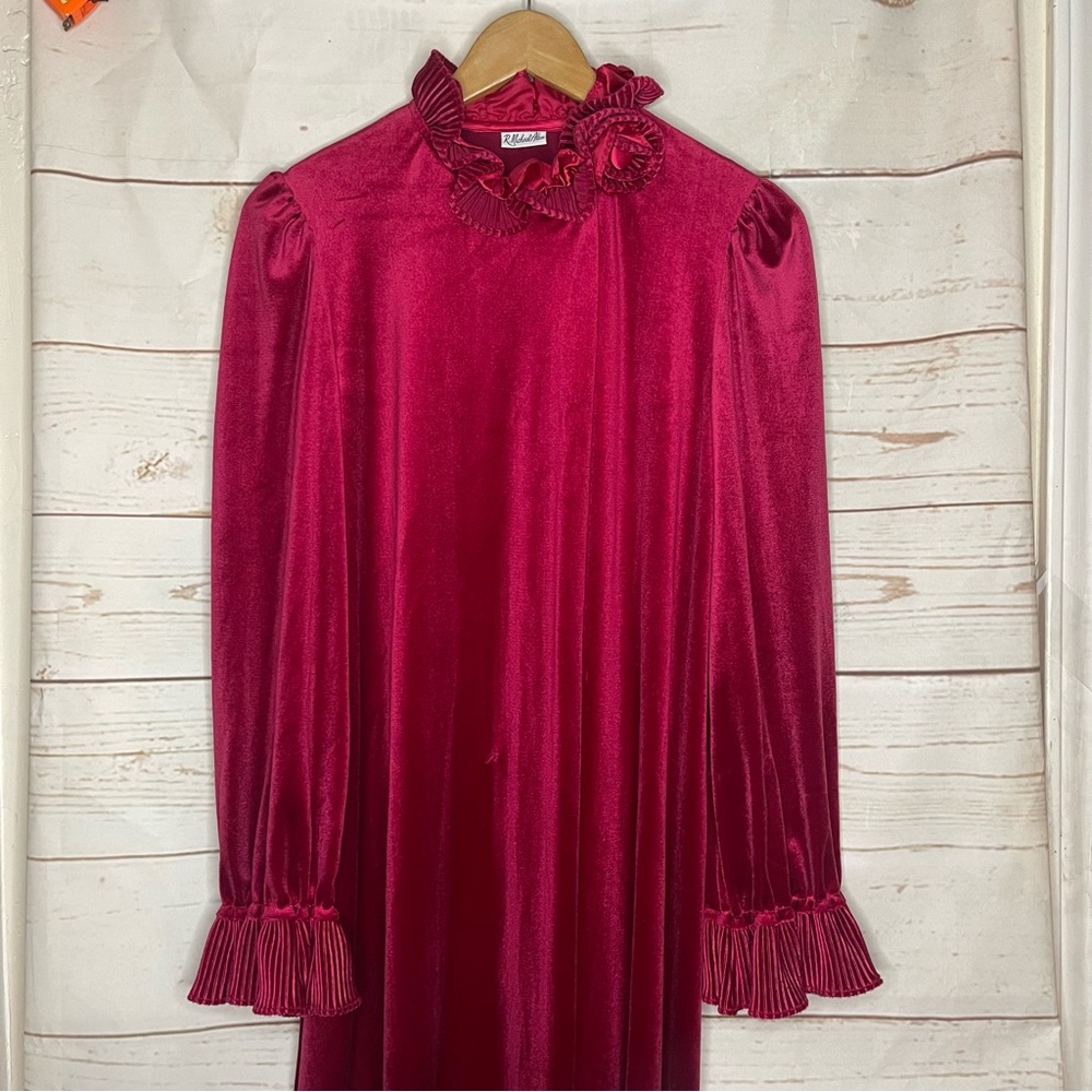 VINTAGE • R. Michael. Alan. • Velvet • Red • Small • Long Sleeve • Maxi Dress